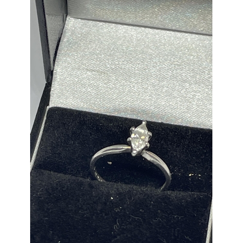 644 - A MARKED LSC 950PT RING WITH AN OVAL SHAPED TESTING TO DIAMOND STONE SIZE L/M IN A PRESENTATION BOX