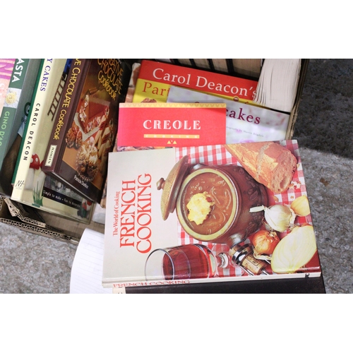 867 - A QUANTITY OF VINTAGE AND MODERN COOKERY BOOKS