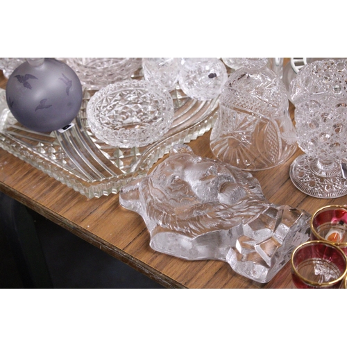 1014 - A LARGE QUANTITY OF GLASSWARE TO INCLUDE FIGURES, DRESSING TABLE TRAY, TRINKETS, ETC., TOGETHER WITH... 