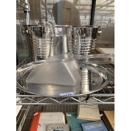 1618 - AN ASSORTMENT OF PUB ITEMS TO INCLUDE TWO STAINLESS STEEL ICE BUCKETS, A STAINLESS STEEL TRAY AND A ... 