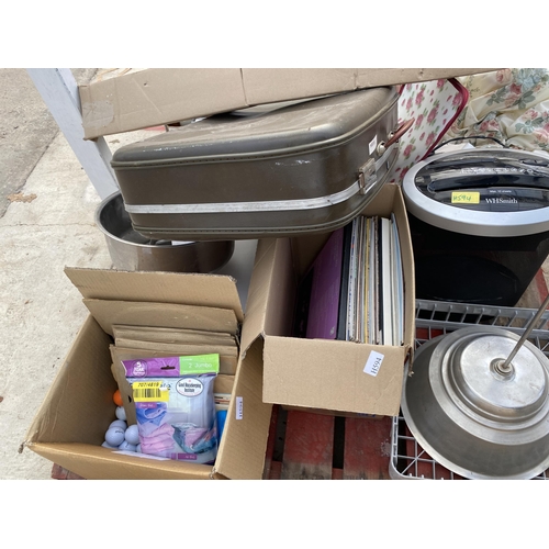 2277 - AN ASSORTMENT OF HOUSEHOLD CLEARANCE ITEMS