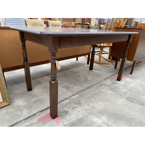 3027 - AN ELM AND BEECH DINING TABLE ON TURNED LEGS, 60