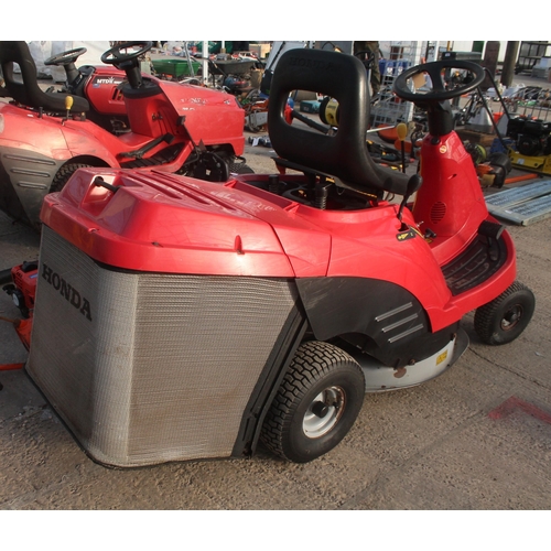 132 - HONDA 1211 RIDE ON MOWER  + VAT