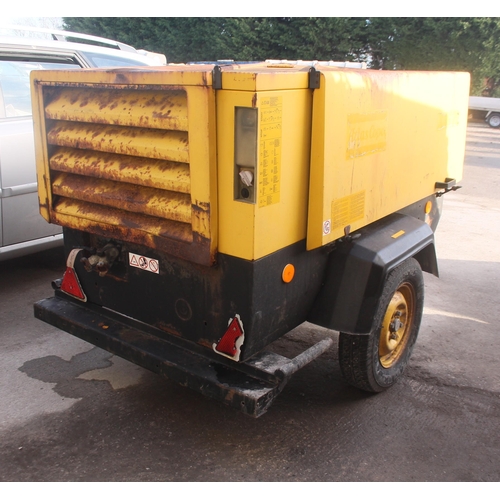 207 - AN ATLAS COPCO DIESEL AIR COMPRESSOR - PLUS VAT