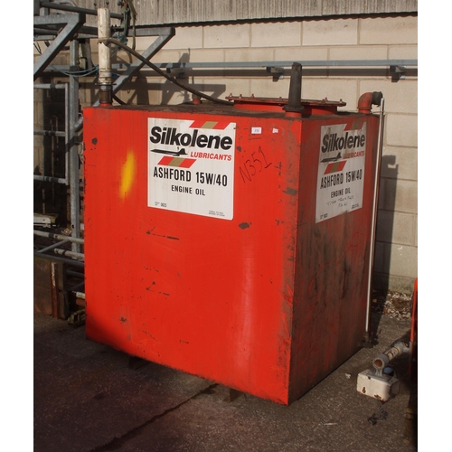 232 - RED SILKOLENE OIL TANK +VAT