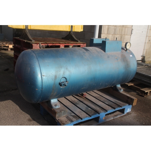 239 - AIR TANK FOR COMPRESSOR +  VAT