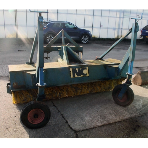 242 - NC ROAD BRUSH  +  VAT