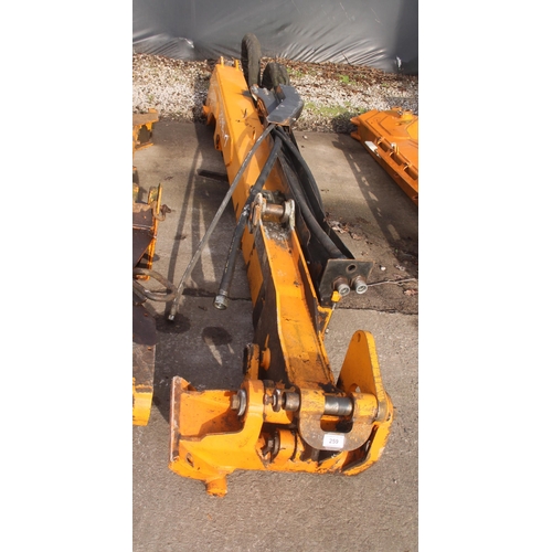 259 - 8.3M TELESCOPIC FLAIL/DIGGER ARM + VAT