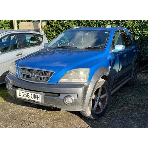 184 - A KIA SORENTO XT CRDI AUTO CAR, REGISTRATION LG56 UWH,  5 DOOR  DIESEL, AUTOMATIC,  BLUE,  REGISTERE... 