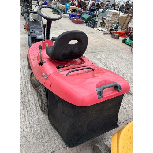 140 - MOUNTFIELD 725M RIDE ON LAWN MOWER NO VAT