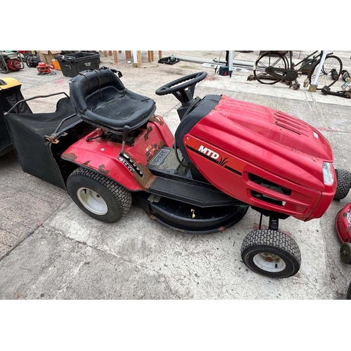 142 - MTD J/136 RIDE ON MOWER NO VAT