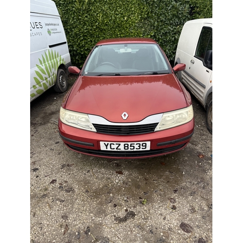 182 - A RED RENAULT LAGUNA EXTREME 16V YCZ8539 5 DOORS MANUAL PETROL MILEAGE 63,000 REGISTERED 30 SEPT 200... 