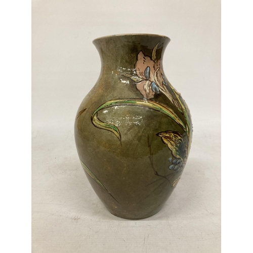 47 - A CIRCA 1900 HAND PAINTED FLORAL TEXTURED VASE, HEIGHT 26CM