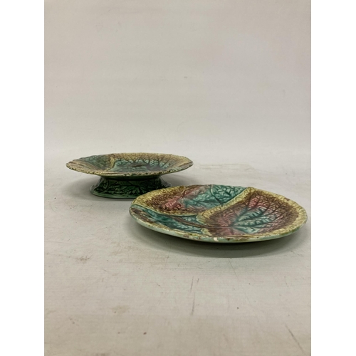 48 - TWO VINTAGE MAJOLICA 'LEAF' CERAMICS, A PLATE AND FOOTED PEDESTAL PLATE, DIAMETERS 21CM AND 23CM