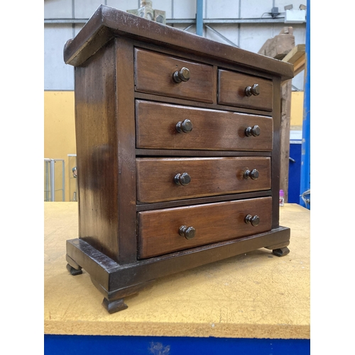 73 - A MINIATURE CHEST (POSSIBLE APPRENTICE PIECE) OF TWO OVER THREE DRAWERS, HEIGHT 41CM, WIDTH 42CM, DE... 