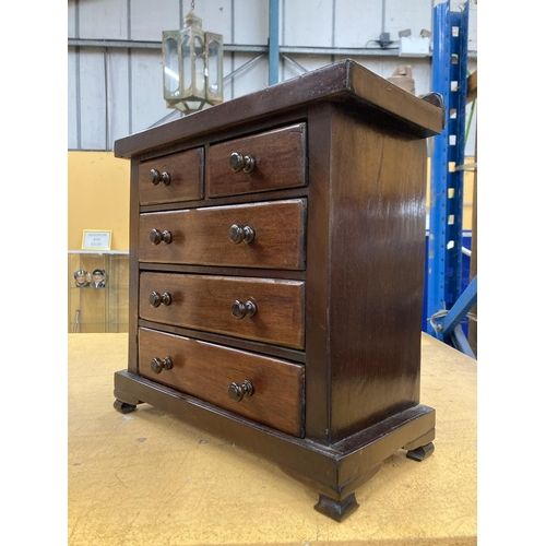 73 - A MINIATURE CHEST (POSSIBLE APPRENTICE PIECE) OF TWO OVER THREE DRAWERS, HEIGHT 41CM, WIDTH 42CM, DE... 