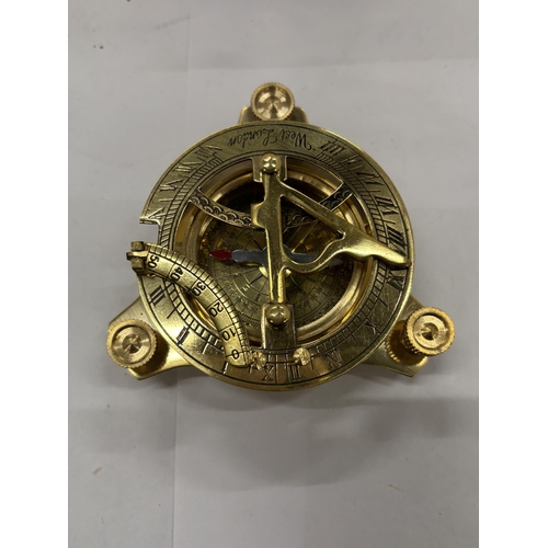 28 - A BOXED BRASS SUNDIAL COMPASS