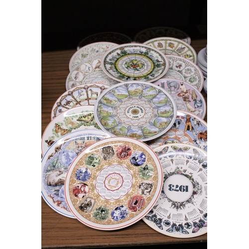 970 - FIFTEEN WEDGWOOD CHRISTMAS CABINET PLATES