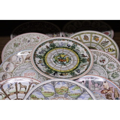 970 - FIFTEEN WEDGWOOD CHRISTMAS CABINET PLATES