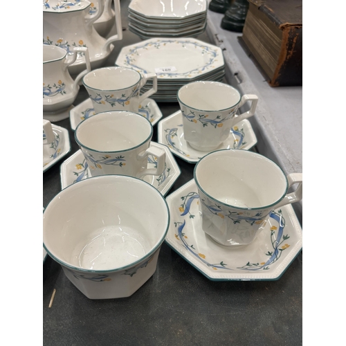 160 - A SET OF JOHNSON BROTHERS 'ETERNAL BEAU' DINNERWARE WITH BLUE RIBBON, 28 PIECE TEA/DINNER SET TO INC... 