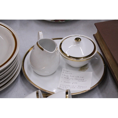 203 - A MIXED LOT OF DINNERWARE TO INCLUDE ALFRED MEAKIN MARIGOLD, MOUNTAINWOOD STONEWARE COLLECTION ETC.