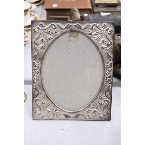 220 - TWO ORNATE METAL PICTURE FRAMES