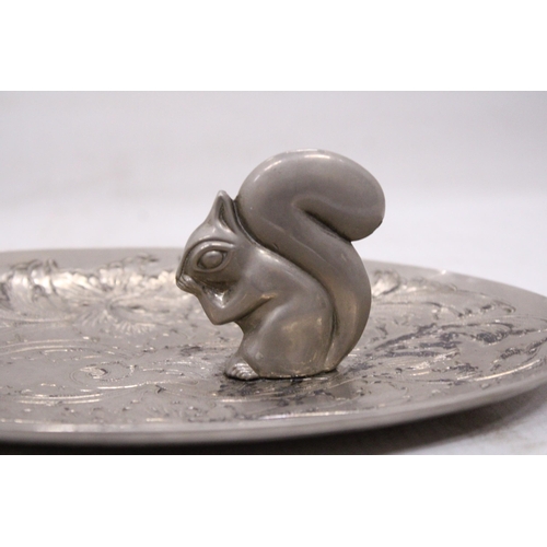 250 - A VINTAGE 1960'S/1970'S SEBA SILVER PLATED DECORATIVE TRINKET DISH WITH A SQUIRREL, WIDTH 21CM