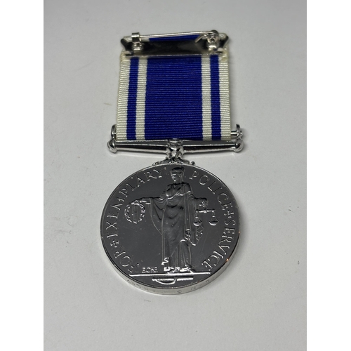  A POLICE LONG SERVICE AND GOOD CONDUCT MEDAL IN A PRESENTATION BOX