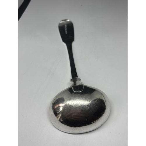  A GEORGE III HALLMARKED CHESTER 1815 SILVER LADLE