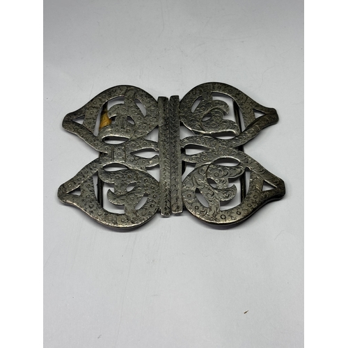  A HALLMARKED BIRMINGHAM SILVER NURSES BELT BUCKLE