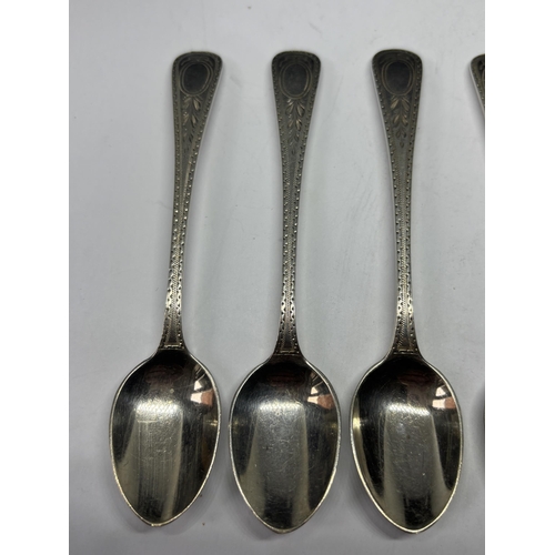  SIX DECORATIVE HALLMARKED SHEFFIELD TEASPOONS