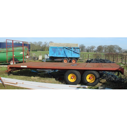  MARSHALL TWIN AXLE BALE TRAILER WITH STEEL FLOOR AND F & R THRIPPERS  + VAT