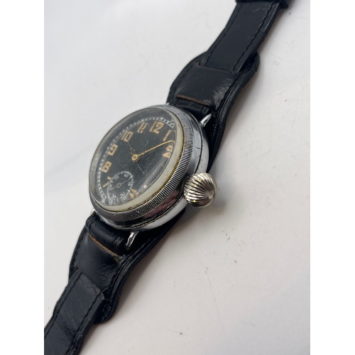 320 - A WORLD WAR II OVERSIZED GENTS MILITARY WRIST WATCH POSSIBLY TRENT OFFICERS WITH BIG CROWN WINDER