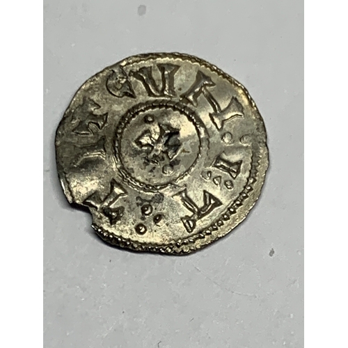 338 - A VIKINGS OF YORK CNUT  PENNY, RX CVNETTI, 768 - 814