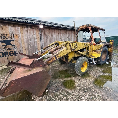 229 - A JCB 3C MARK 3 1978 EXCAVATOR. COMPLETE AND IN RUNNING/WORKING ORDER, USUAL WEAR IN BACK ACTOR AND ... 