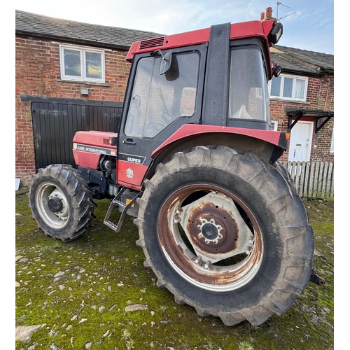 196 - CASE INTERNATIONAL 895 4 WD TRACTOR K647 MFM  5671 HRS  + VAT