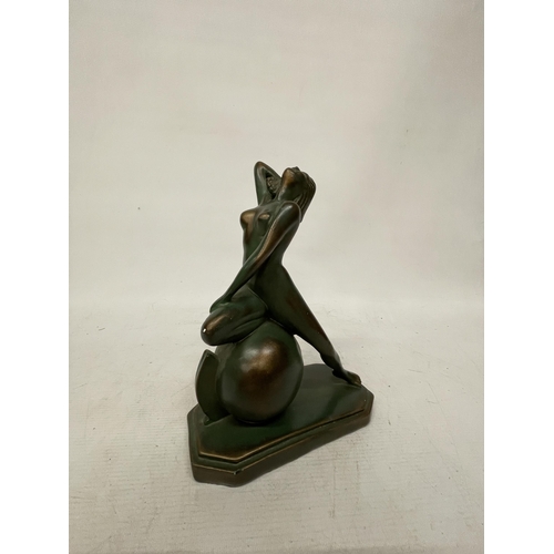 46 - AN ART DECO STYLE FIGURE OF A NUDE LADY DANCER WITH A BRONZED FINISH, HEIGHT 27CM