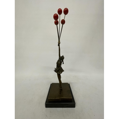 48 - A BRONZE SCULPTURE OF A GIRL WITH RED BALLOONS ON A MARBLE BASE - INSPIRED BY BANKSY, HEIGHT APPROX ... 