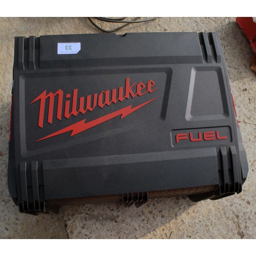 33 - A NEW MILWAUKEE NAIL GUN PNCS 165 WITH BATTERY  + VAT