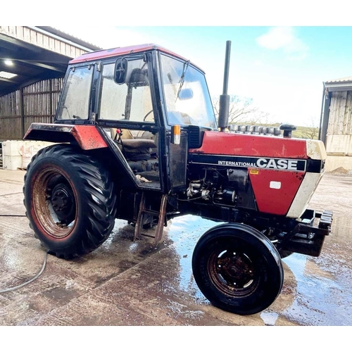 239 - A 1987 CASE INTERNATIONAL 87D TRACTOR,  IST TIME STARTER RUNS WELL  WITH V5  NO VAT