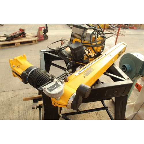 1 - A DEWALT DW721 RADIAL ARM SAW IN WORKING ORDER  NO VAT