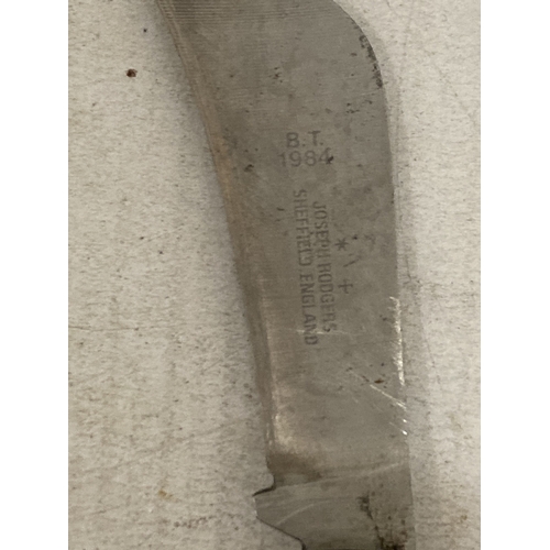 204 - A JOSEPH ROGERS BLACK LAMBS FOOT FRUIT KNIFE