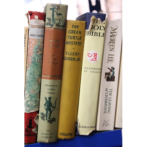 350 - A COLLECTION OF VINTAGE BOOKS TO INCLUDE CHARLES DICKENS, ENID BLYTON, ETC