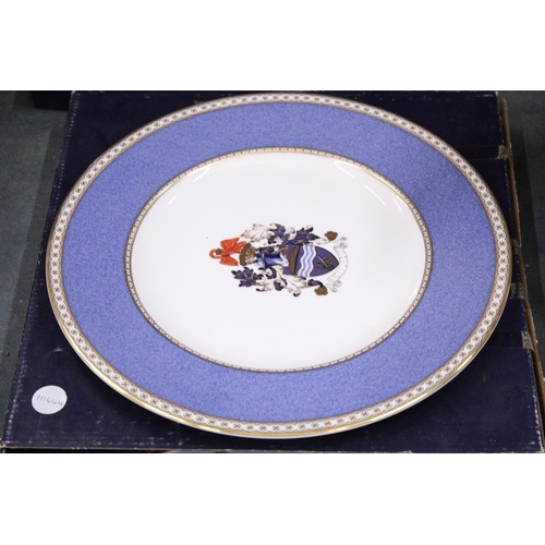 363 - THREE BOXED COLLECTOR'S PLATES TO INCLUDE AYNSLEY ROYAL AIR FORCE, WEDGWOOD LIMTED EDITION 219/300 U... 