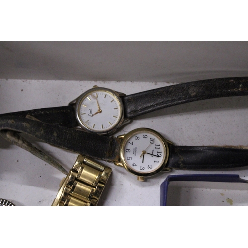 421 - NINE WRISTWATCHES TO INCLUDE TIMEX, RAVEL SEKONDA, ETC