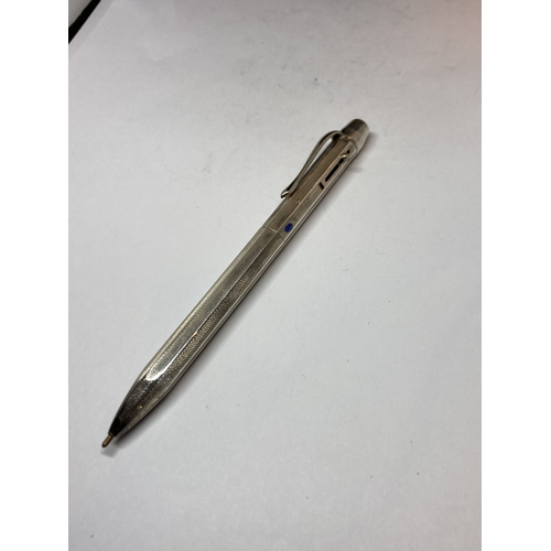 626 - A MARKED 900 SILVER PEN