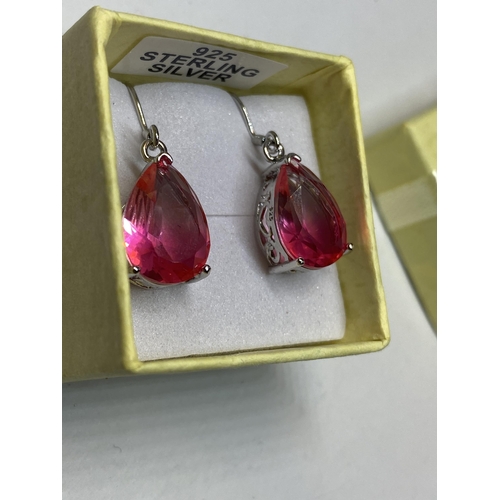 654A - A PAIR OF MARKED 925 TOURMALIBNE DROP EARRINGS IN A PRESENTATION BOX