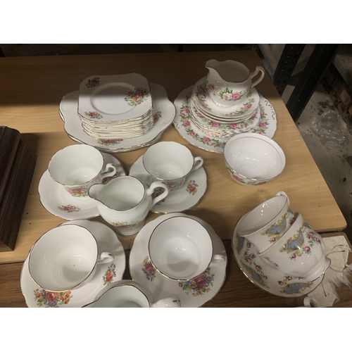 899 - A ROYAL STUART FLORAL TEASET TO INCLUDE, CAKE PLATES, SUGAR BOWLS, CREAM JUGS, CUPS, SAUCERS AND SID... 