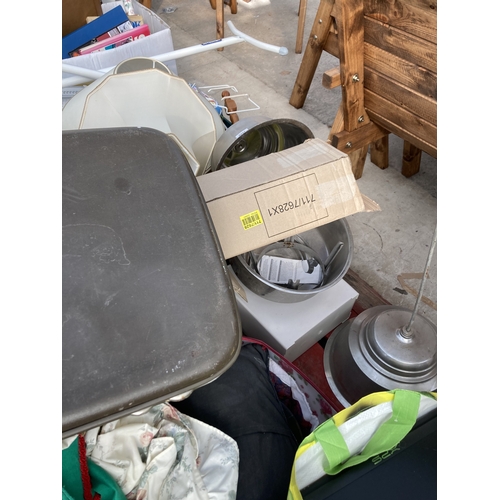 2282 - AN ASSORTMENT OF VARIOUS HOUSEHOLD CLEARANCE ITEMS