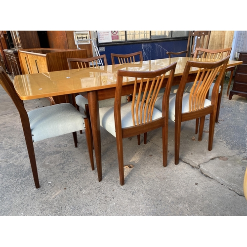 2501A - A RETRO MAPLE EXTENDING DINING TABLE, 56